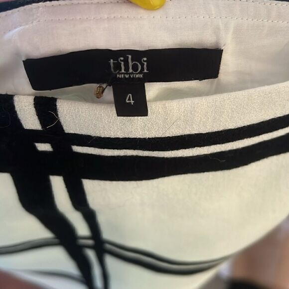 Tibi Black and White Mini Skirt - 100% Cotton - NEW Lined Skirt - Size 4 - Picture 3 of 6